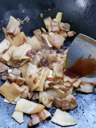五花肉炒竹笋的做法步骤：9