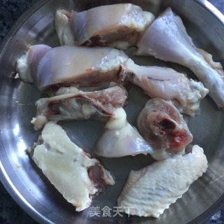 蒸鸡的做法步骤：1