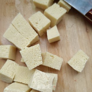 茭白冻豆腐烧排骨的做法步骤：6
