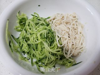 金针菇拌黄瓜的做法步骤：5
