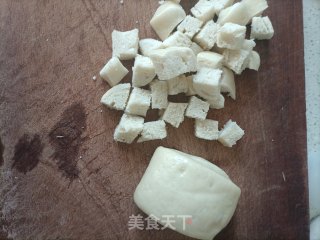 椒盐馒头丁的做法步骤：1