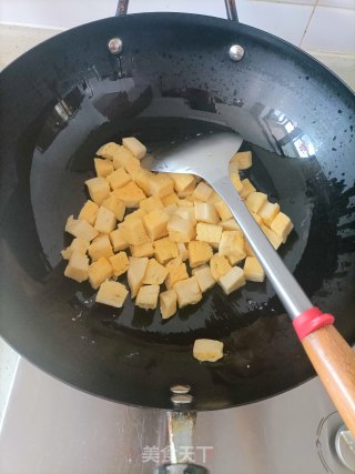 椒盐馒头丁的做法步骤：5