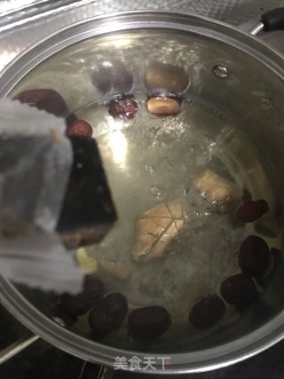 清凉消暑：姜枣茶的做法步骤：4