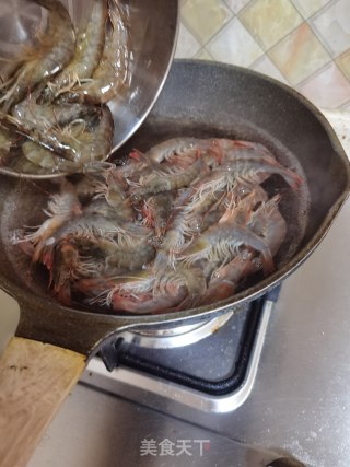 柠檬虾的做法步骤：3