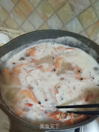 柠檬虾的做法步骤：4