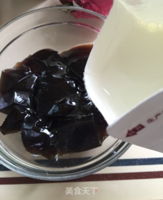 烧仙草酸奶水果捞的做法步骤：4