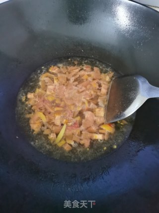 番茄鱼丸汤的做法步骤：2