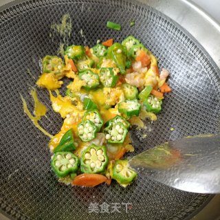 秋葵虾仁滑蛋的做法步骤：18