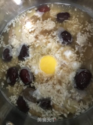 甜酒酿煮鸡蛋的做法步骤：4