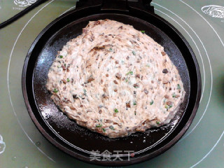 酱香腊肉蘑菇发面软饼的做法步骤：11