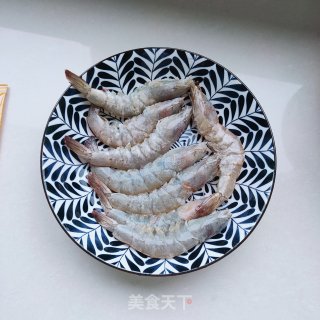 盐焗大虾的做法步骤：2