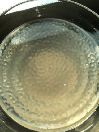 清凉消暑：西米椰汁水果的做法步骤：4