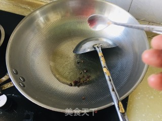 香菇牛肉荞面的做法步骤：5