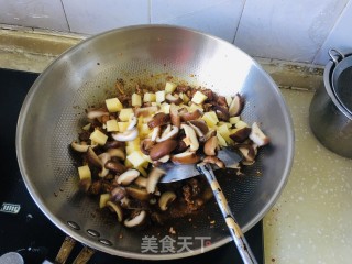香菇牛肉荞面的做法步骤：9