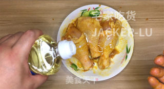 懒人版盐焗鸡，金黄焦脆，满满的浓香汁水，超级美味，一定要试试！的做法步骤：5