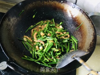 韭菜苔炒肉丝的做法步骤：8