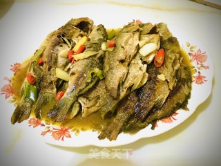农家炖鲫鱼的做法步骤：8