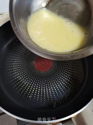 韭菜西红柿炒鸡蛋的做法步骤：5