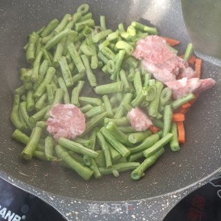 肉末焖豇豆角的做法步骤：6