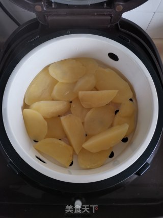 芝士土豆泥培根卷的做法步骤：1