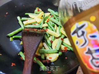 香辣土豆豆角的做法步骤：8