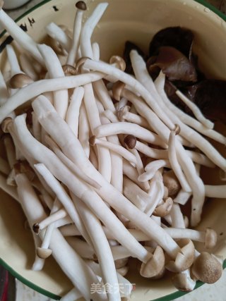 扁豆烧排骨的做法步骤：2