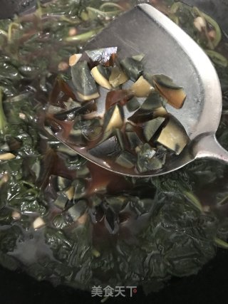 皮蛋煮苋菜的做法步骤：8