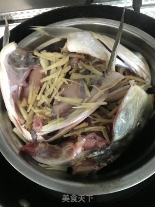 蒸鱼头的做法步骤：5