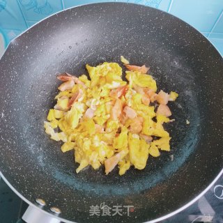 虾干韭苔炒鸡蛋的做法步骤：4