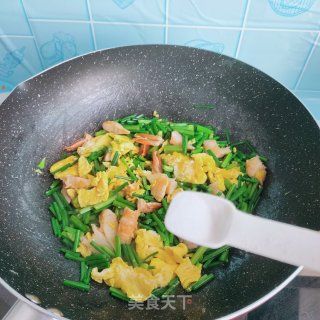 虾干韭苔炒鸡蛋的做法步骤：6