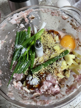云吞-隔壁都能闻到香味儿的做法步骤：2