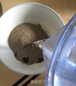 烧仙草椰青酸奶水果捞的做法步骤：2