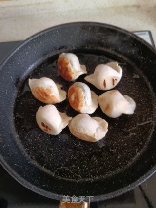 金包银（煎饺）的做法步骤：2