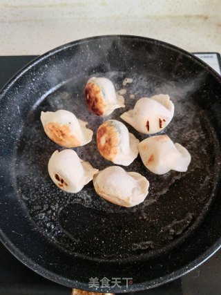 金包银（煎饺）的做法步骤：3