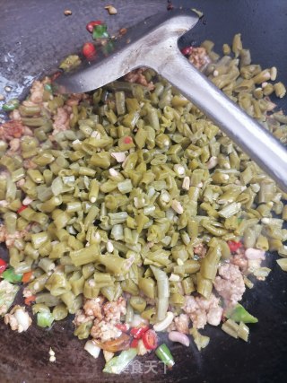 肉末酸豆角的做法步骤：3