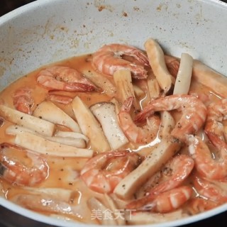 黄油怎么吃？奶香豉油虾食谱分享~的做法步骤：3
