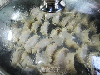 香菇肉末鸡蛋馅锅贴的做法步骤：14