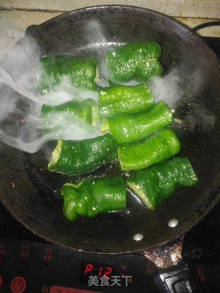 虎皮青椒的做法步骤：4