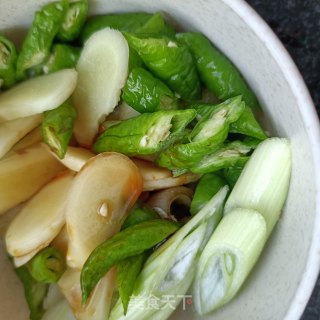 杭椒拌子姜的做法步骤：4