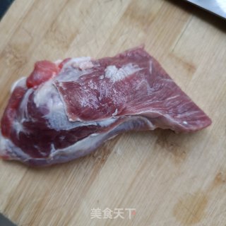 精肉炒秋葵的做法步骤：1