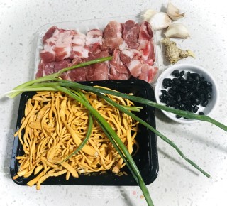 豆豉蒸排骨的做法步骤：1
