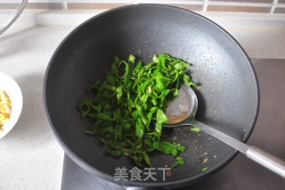 辣子炒鸡蛋的做法步骤：9