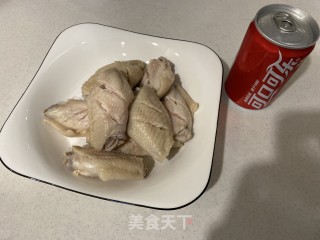 可乐鸡翅的做法步骤：1