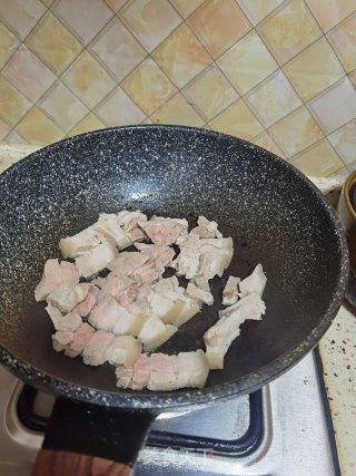 子姜炒回锅肉的做法步骤：8