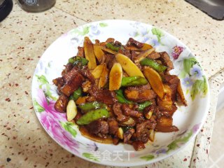 子姜炒回锅肉的做法步骤：16