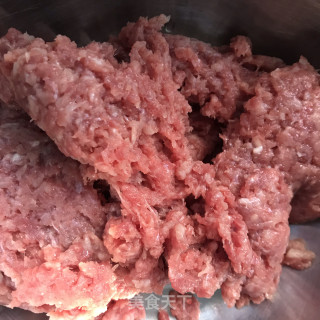 白菜牛肉煎包的做法步骤：3