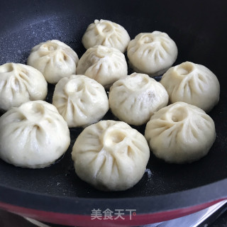 白菜牛肉煎包的做法步骤：13
