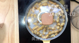盐水花生，炎热的夏天，一边看着电视，一边剥着花生，舒坦！的做法步骤：3