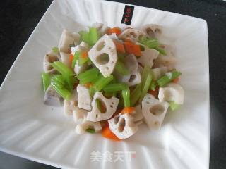 炝拌藕丁的做法步骤：9