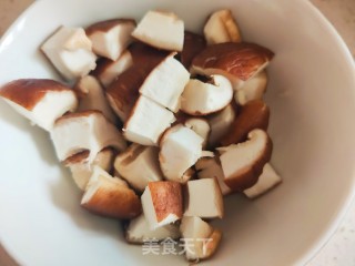 西红柿虾仁打卤面的做法步骤：4